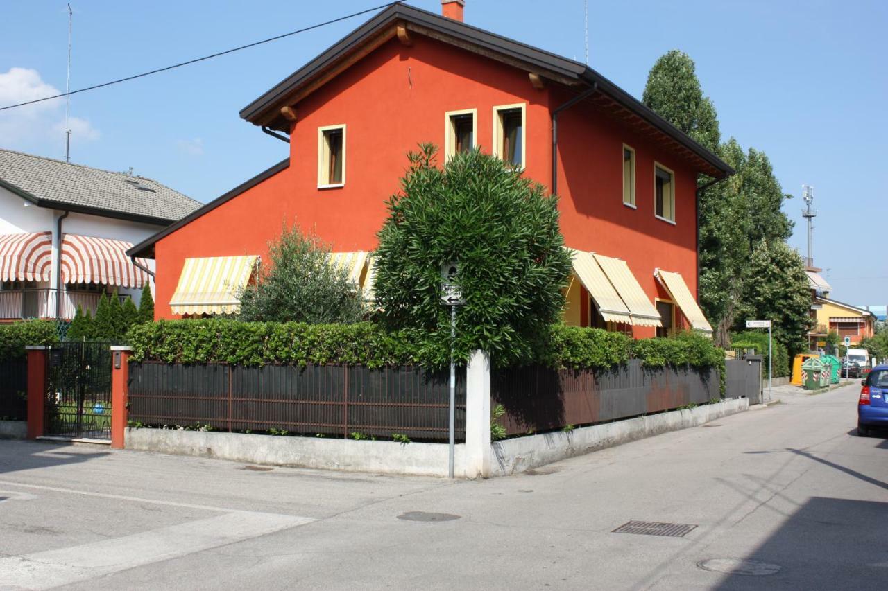 Bed and Breakfast Tagliamento 28 Местре Экстерьер фото
